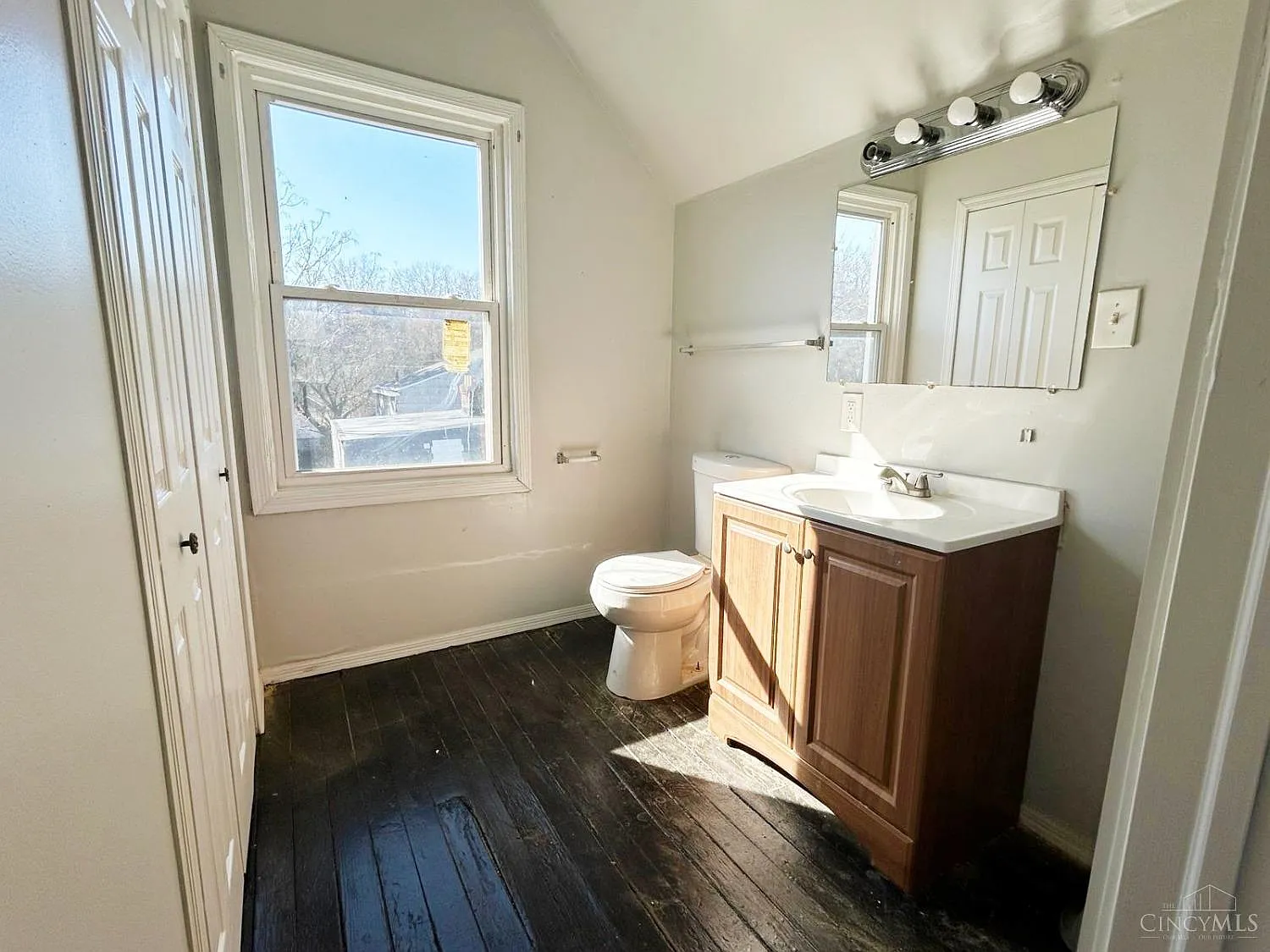 3337 Glenway Avenue - 1 — Photo 3
