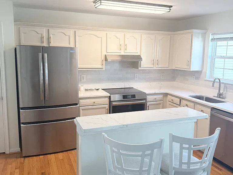 1522 Parks Ave — Photo 8