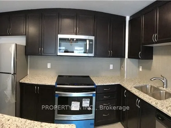 19 Applewood Ln #248, Toronto, ON M9C 0C1