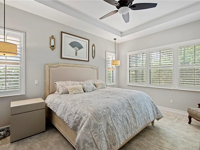 9244 Glenforest Dr — Photo 21