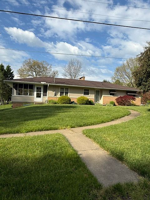 1st image of 212 Hoffman Rd