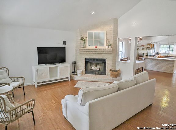 2nd image of 480 Mill Oak Ln