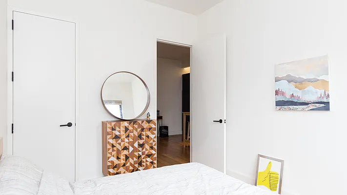 Rented by Nooklyn NYC LLC | media 113