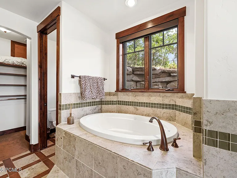 8235 N Sunrise Loop — Photo 46