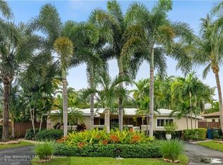 1310 NE 41st St, Oakland Park, FL 33334