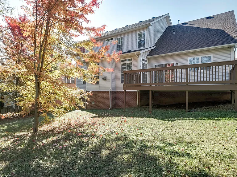 1812 Apple Ridge Cir — Photo 33