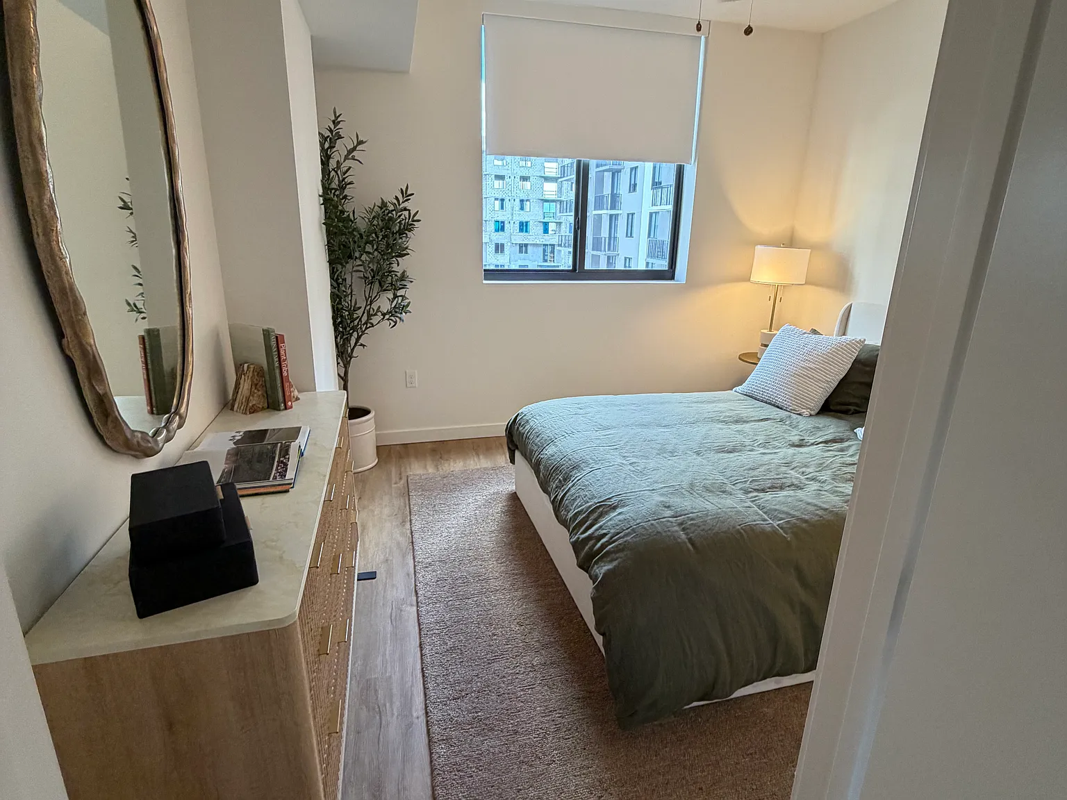 1 bed, 630 sqft, $2,010 — Photo 4
