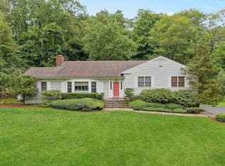 2 Chappaqua Mountain Rd, Chappaqua, NY 10514