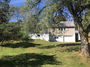 9 Hazelwood Dr, Wintersville, OH 43953