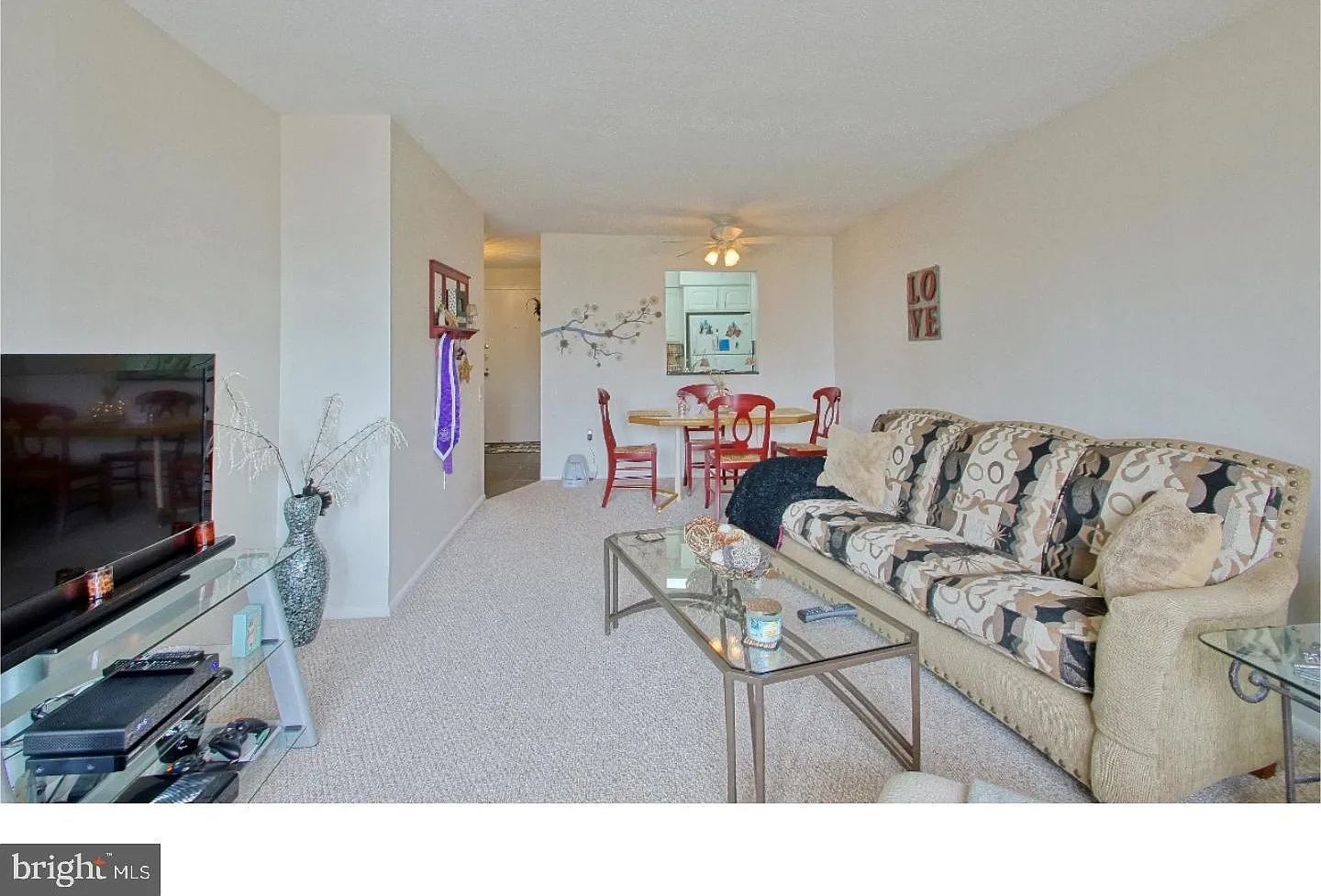 1 bed, 1.0 bath, 724 sqft, $2,100 — Photo 4
