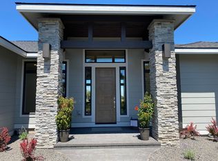 961 Trail Creek Dr, Redmond, OR 97756