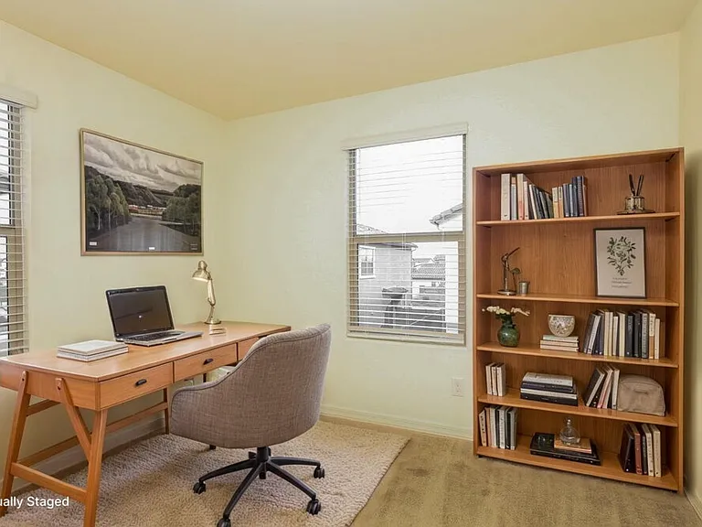 3815 S 58th Ln — Photo 15
