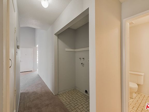 5th image of 20505 S Vermont Ave Unit 6