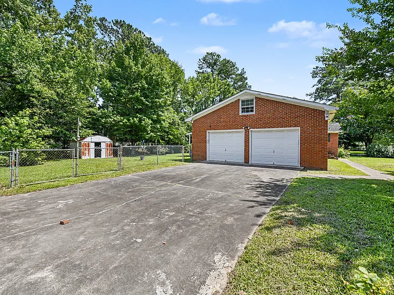 130 Sandtrap Rd — Photo 29