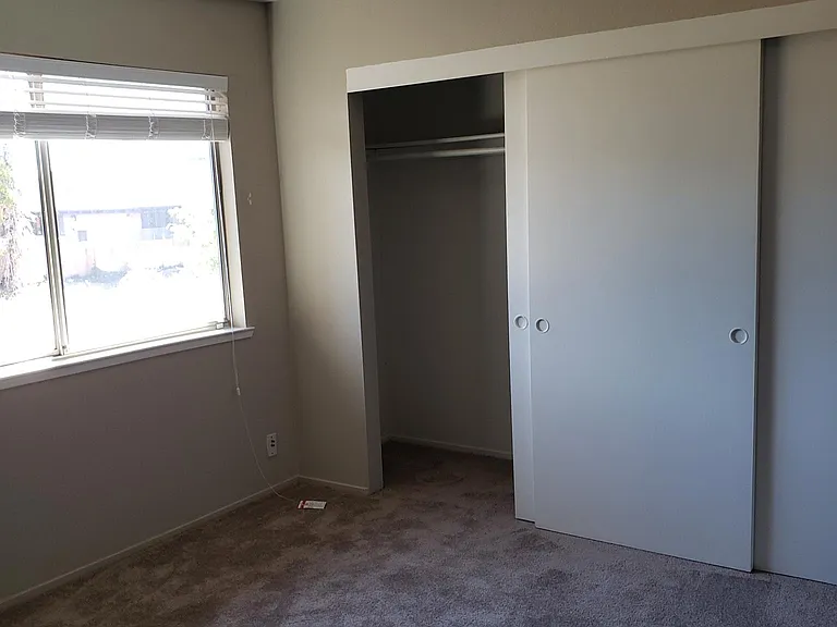 370 Tabor Ave — Photo 14