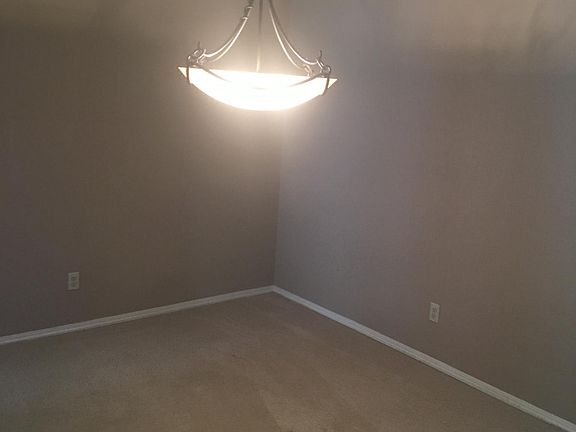 5th image of 7712 S Cove Dr