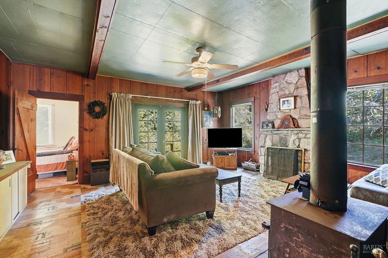 886 Montgomery Road - Photo 4