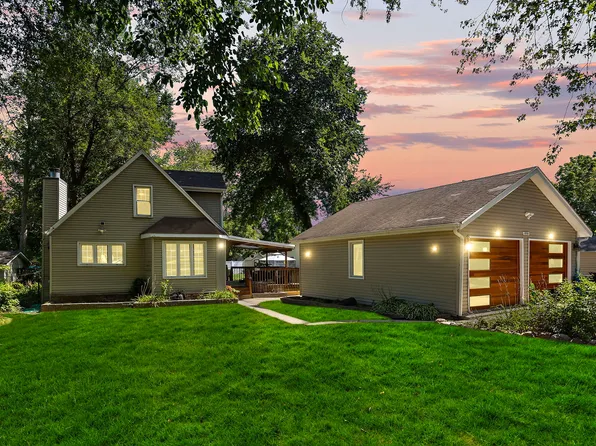 3210 Hyacinth Ter, Island Lake, IL 60042