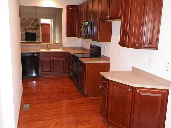 Kitchen (before refrigerator included)