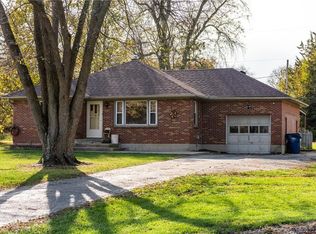 1371 Ridgeway Dr, Springfield, OH 45506