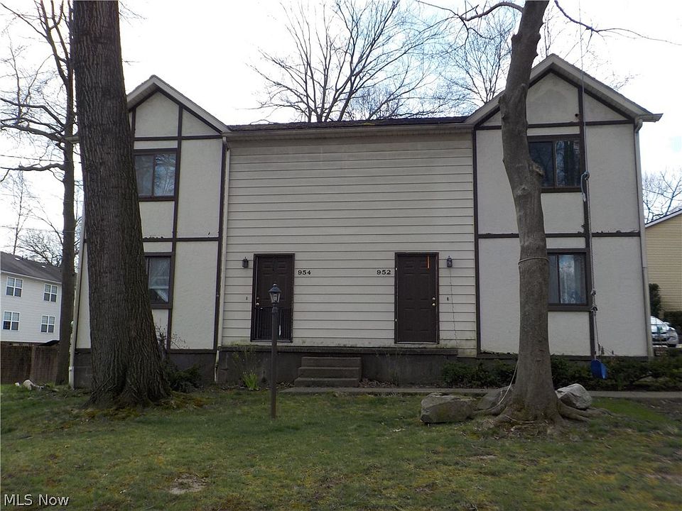 1st image of 954 Tallmadge Rd