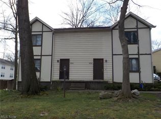 954 Tallmadge Rd, Cuyahoga Falls, OH 44221