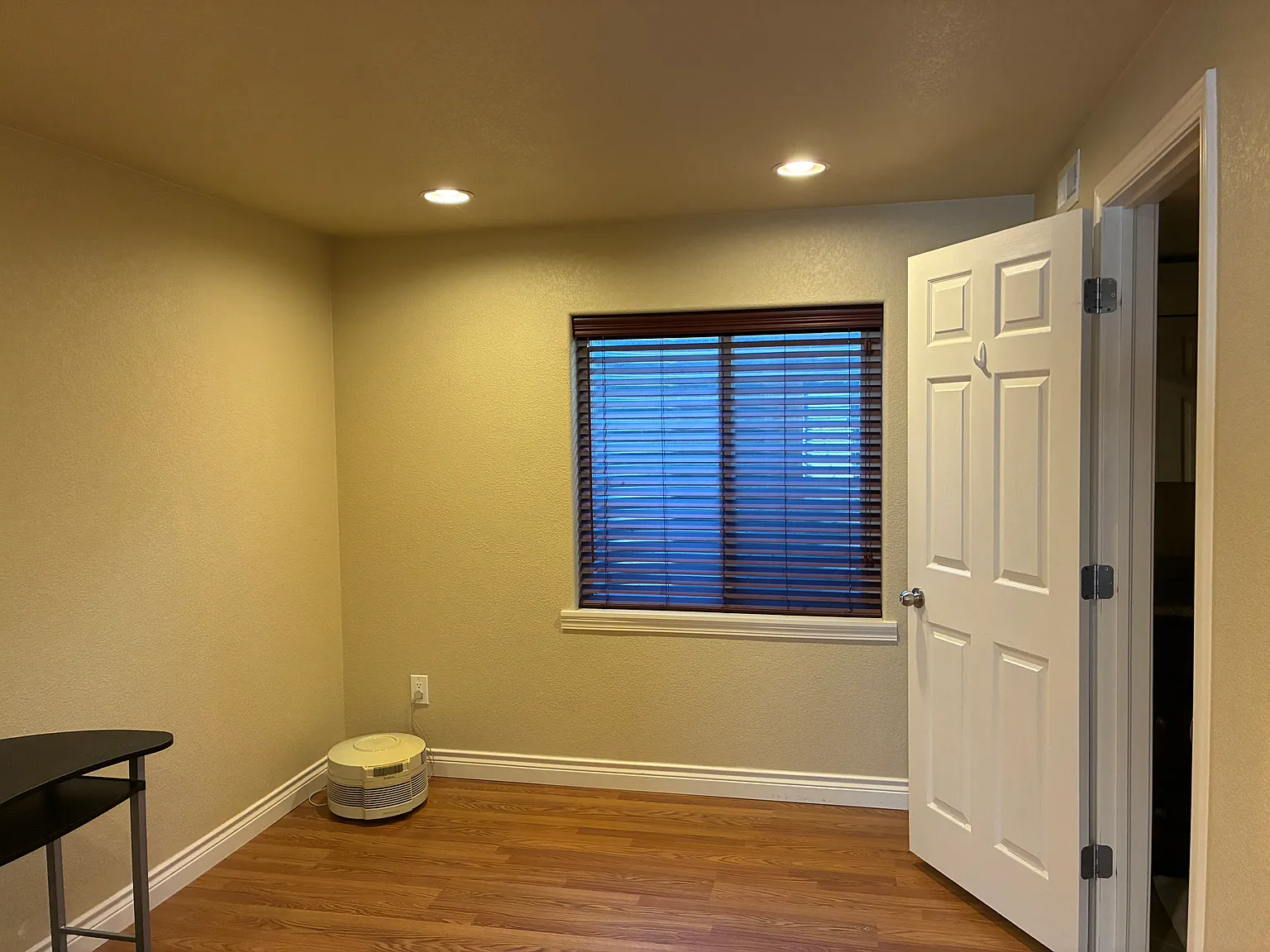 4 bed, 3.5 bath, 3000 sqft, $1,000 — Photo 3