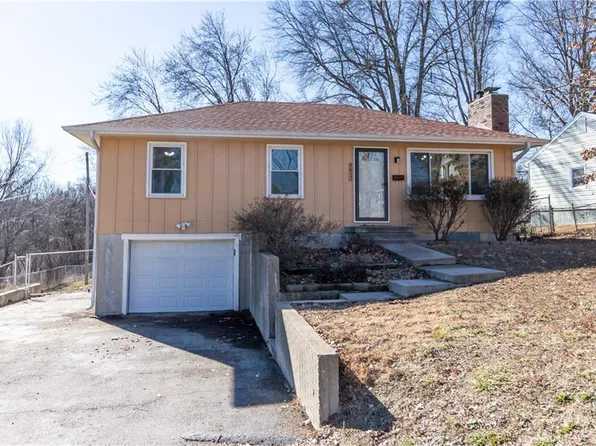 4617 Berry Rd, Kansas City, KS 66106