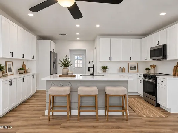 1004 W MANHATTON Drive, Tempe, AZ 85282
