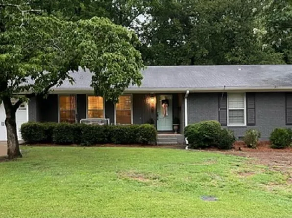707 Watts Dr SE, Huntsville, AL 35801
