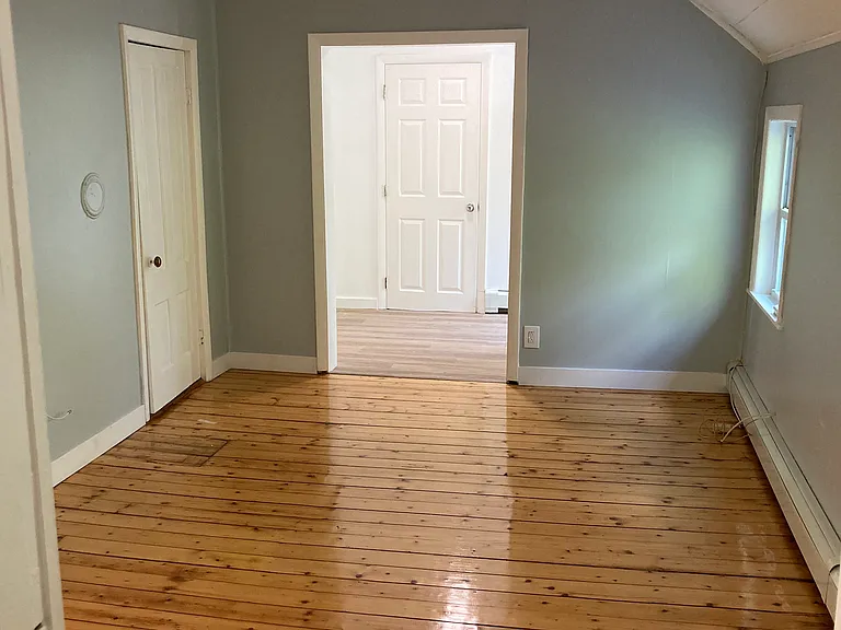 36 Tucker Ave #B — Photo 5
