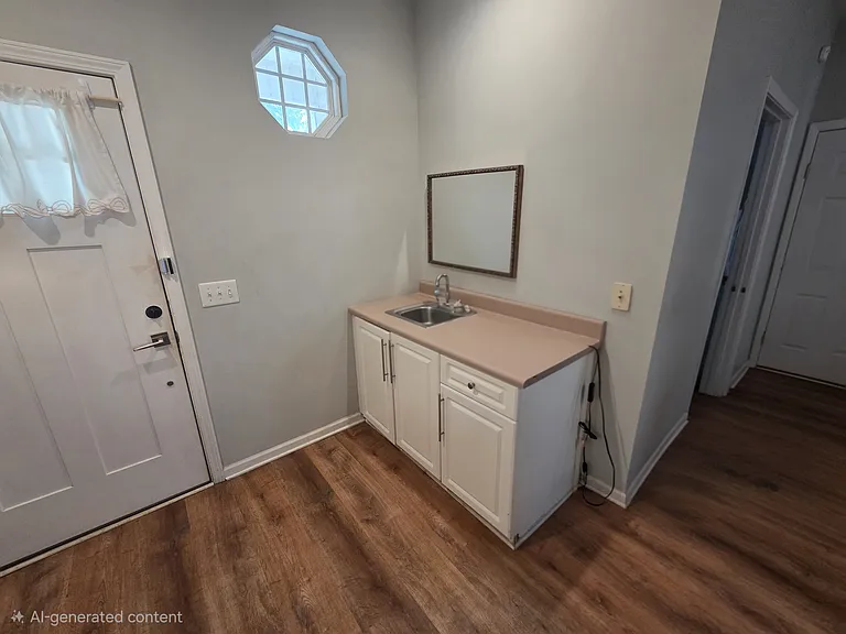 318 Brickle Ave — Photo 5