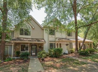 4053 N Course Dr, Charlotte, NC 28277