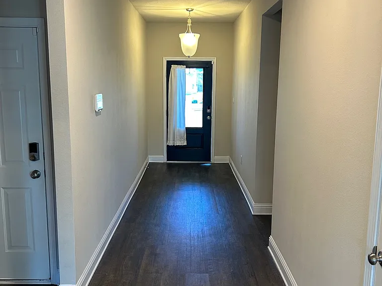 9466 Belle Creek Dr — Photo 2