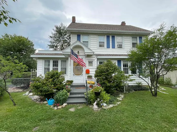 26689 Elm St, Roseville, MI 48066