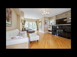 913 Maple Ave APT 3N, Evanston, IL 60202