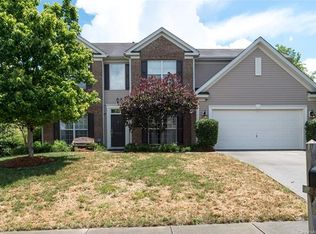 7113 Tabor Falls Dr, Harrisburg, NC 28075