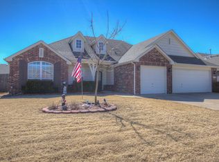 1605 W Birmingham St, Broken Arrow, OK 74011