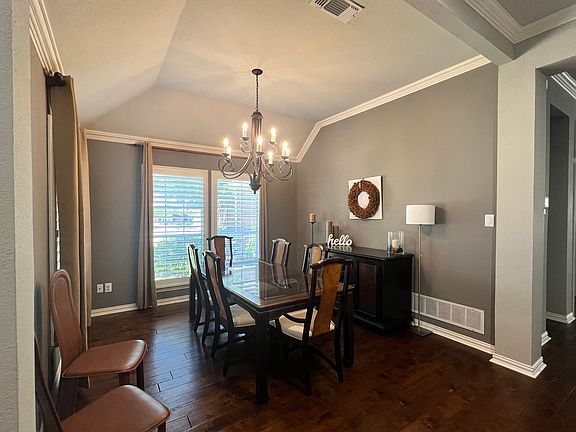 5th image of 803 Lake Point Cir