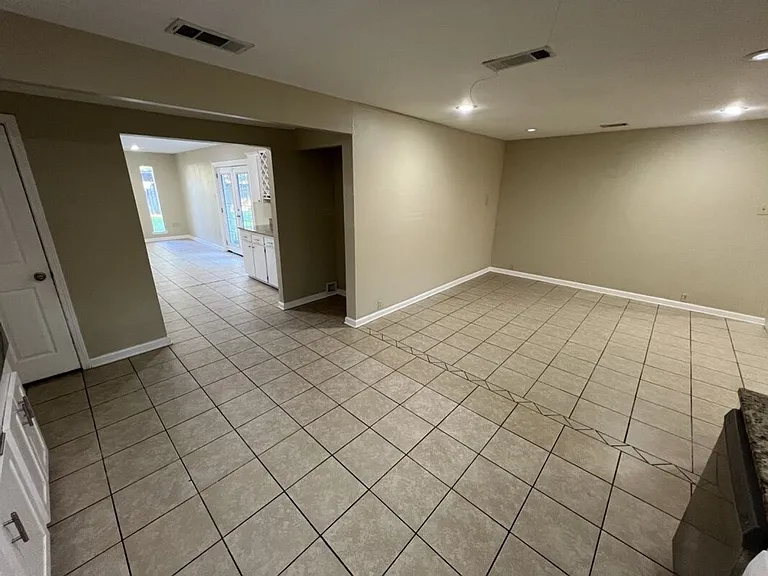 3280 Crestaire Dr — Photo 9
