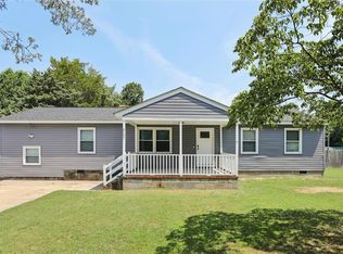 6933 Woodsville Rd, Hayes, VA 23072