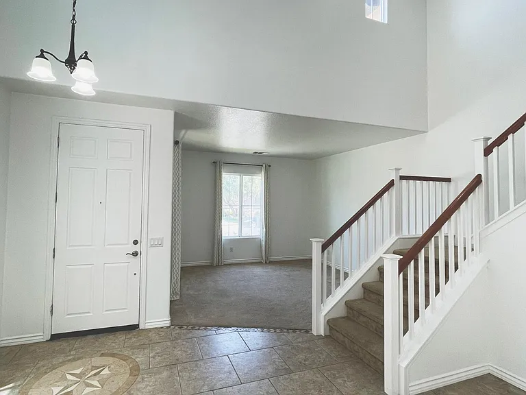 19608 Alyssa Dr — Photo 8
