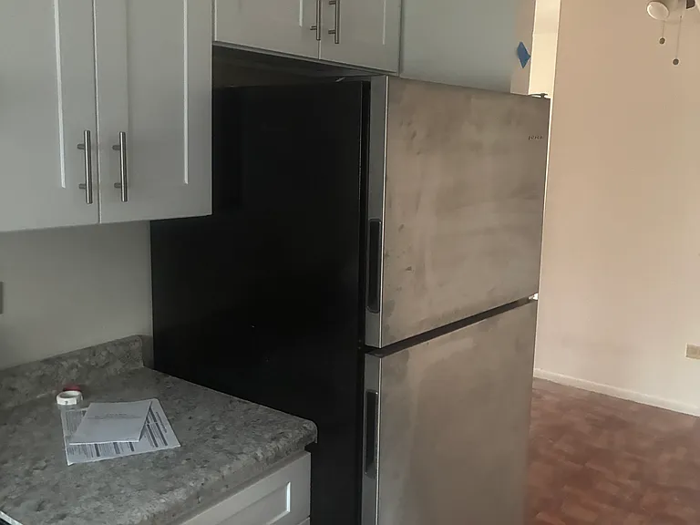 125 Surrey Dr #103 — Photo 3
