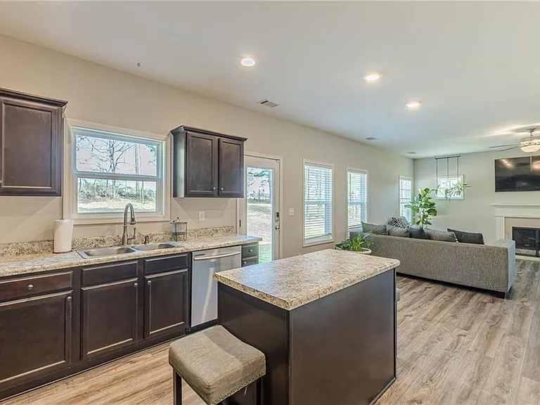 123 Mulberry Dr — Photo 22