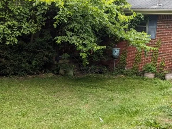 9987 Old Highway 46, Bon Aqua, TN 37025