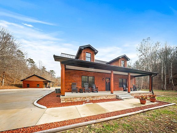 3rd image of 325 Sinking Rd