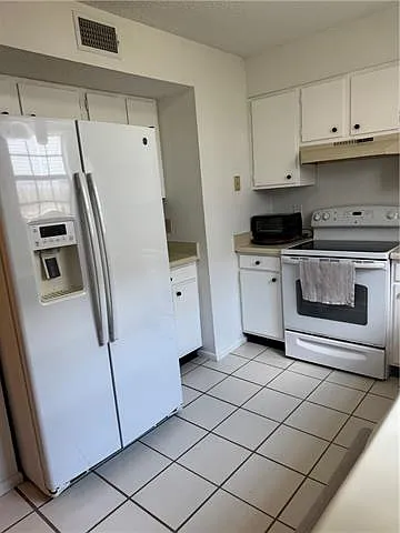 725 Heavens Dr #3 — Photo 9
