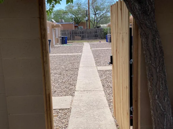 400 Texas St NE #3, Albuquerque, NM 87108