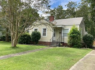 11 E Bayshore Blvd, Jacksonville, NC 28540