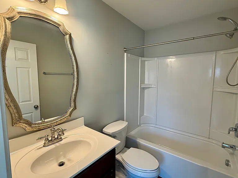 10538 Stoneacre Ct — Photo 17